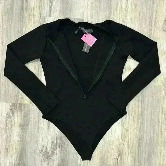 NWT Pretty Little Thing Black Long Sleeve Zip Mock Neck Scuba Swimsuit Size 10 - Picture 3 of 8